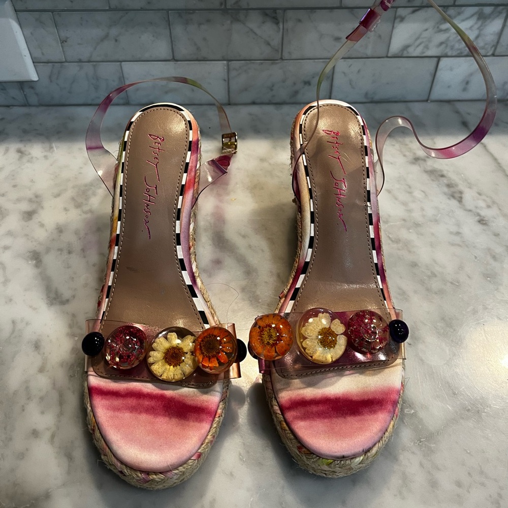 Betsey Johnson Rope Wedge “Elli” Sandals; Size 5 - Picture 5 of 13
